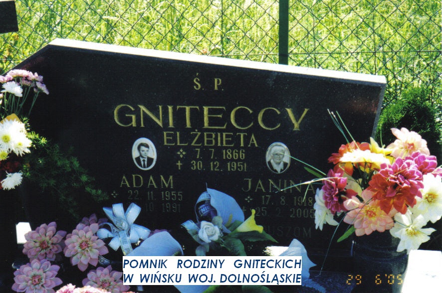 Grob rodziny Gniteckich.jpg