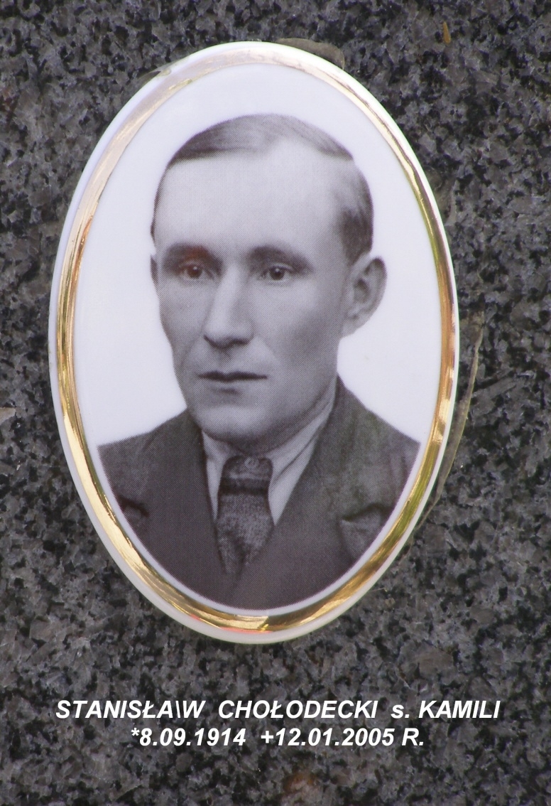 Stanislaw Cholodecki grob syn Kamili 1914-2005.jpg