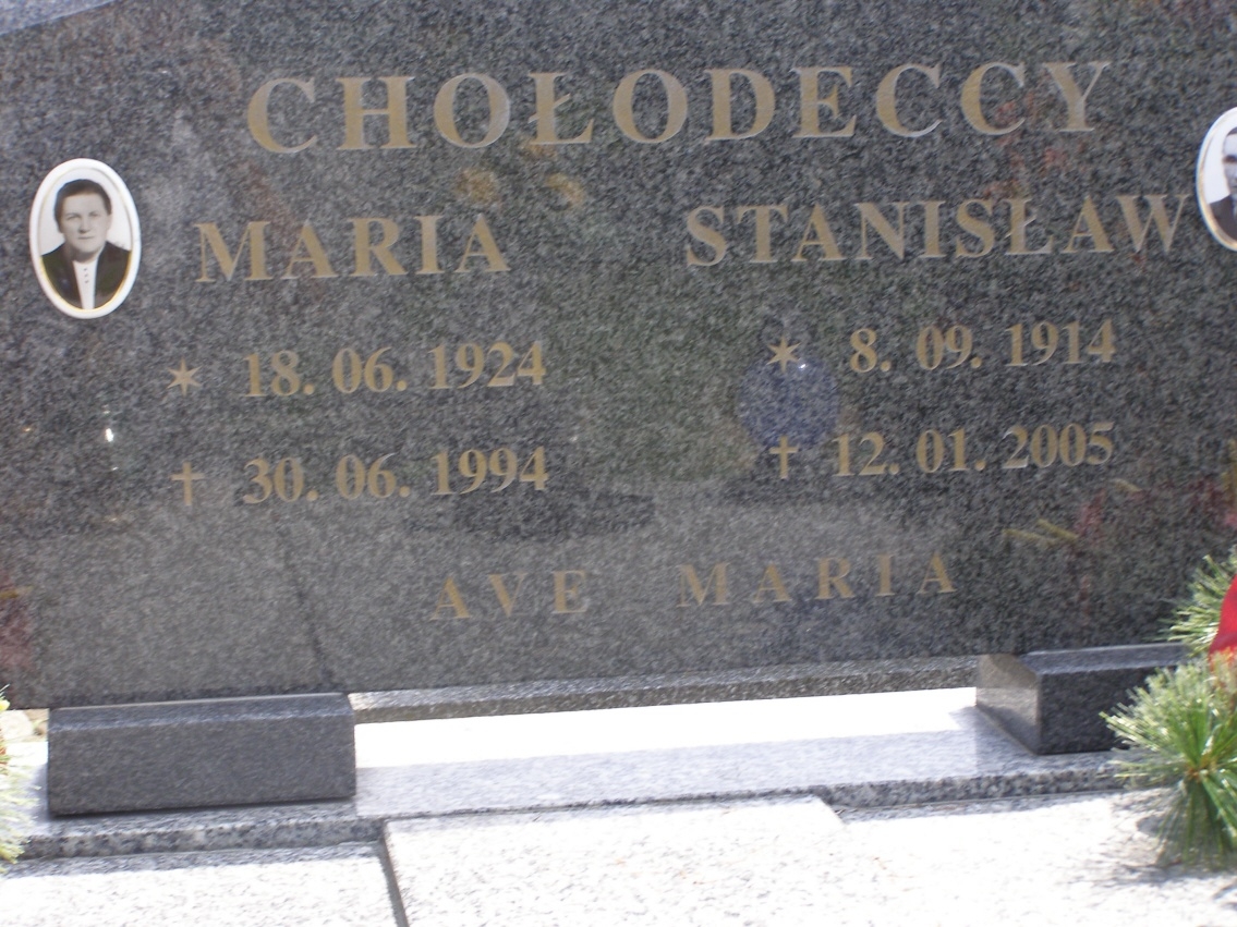 Cholodeccy Maria i Stanislaw grob.jpg