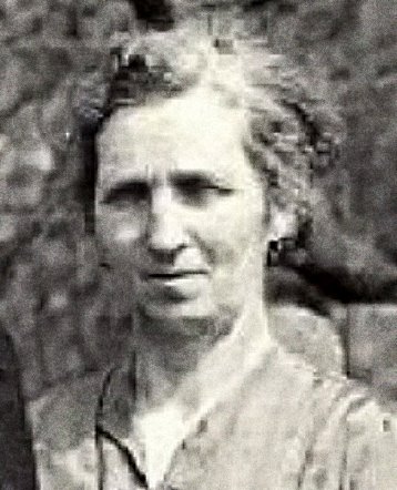 Stanislawa Gnitecka 1909 - 1987 zoom.jpg